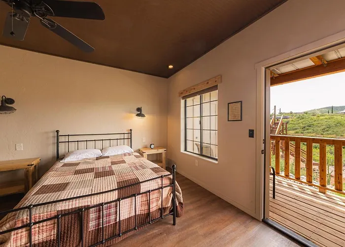 Chalet -pet Friendly- Miners #6 - King Bed With Private Balcony