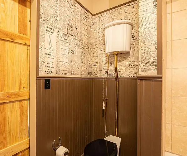 Chalet -pet Friendly- Miners #6 - King Bed With Private Balcony *
