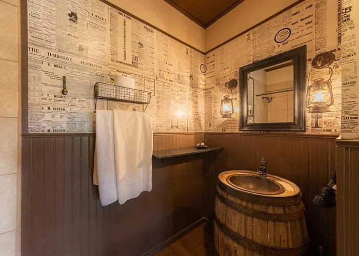 -pet Friendly- Miners #6 - King Bed With Private Balcony