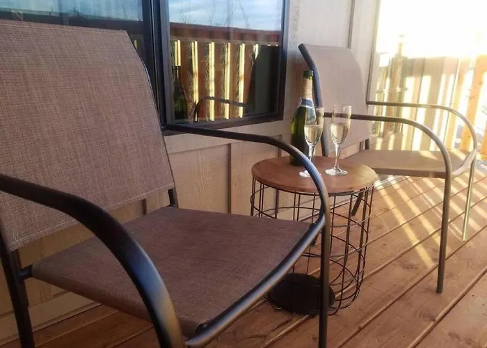 -pet Friendly- Miners #6 - King Bed With Private Balcony Chalet