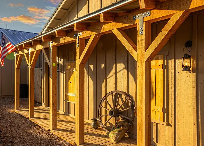 Chalet -pet Friendly- Miners #6 - King Bed With Private Balcony Tombstone