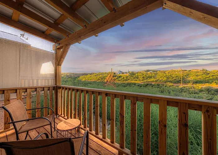 -pet Friendly- Miners #6 - King Bed With Private Balcony Chalet